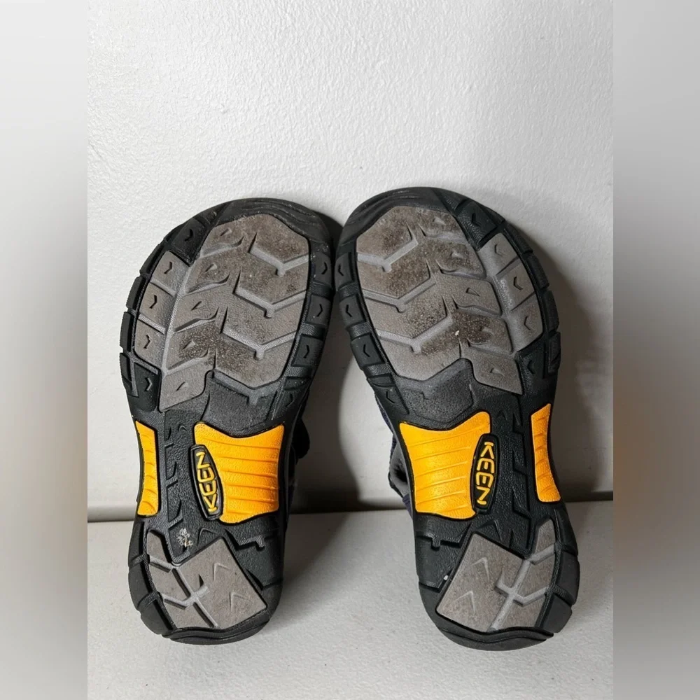 Keen Boys Youth Venice H2 Sandals Washable Shoes Size 4